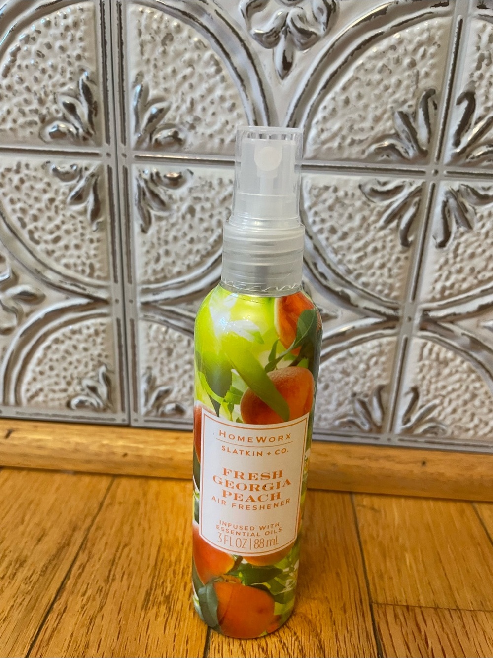 HomeWorx Fresh Georgia Peach Air Freshener Spray - Peach (Green/Orange)